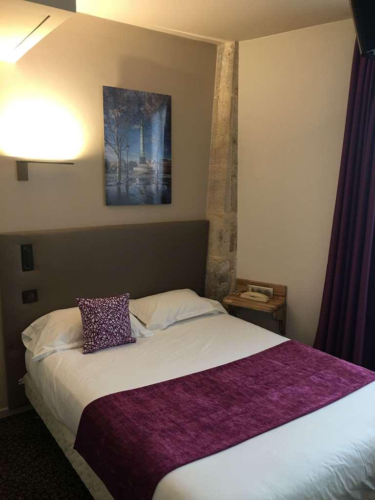 Hotel Louvre Sainte Anne París Habitación foto